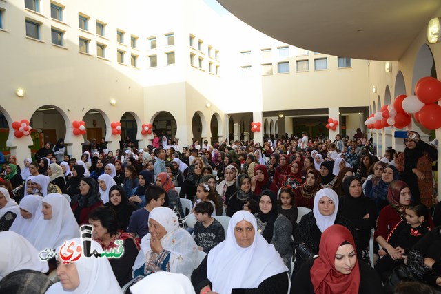  فيديو: مدرسة جنة ابن رشد تكرم امهات المعلمين في امسية ابداعية لطلابها بمشاركة الاباء والامهات ..